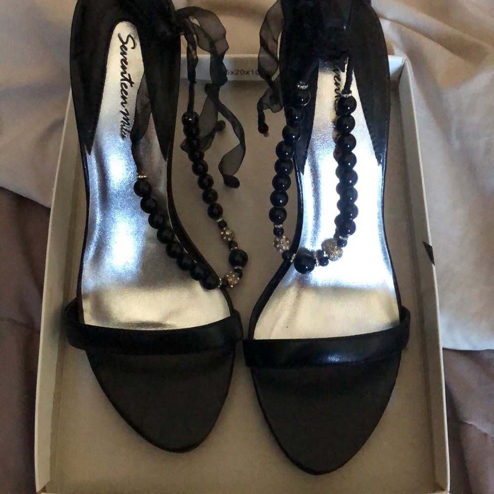 Mikimoto high heels with bead anklet to wrap around 8.5 womens